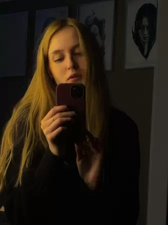Hoori Анна ..